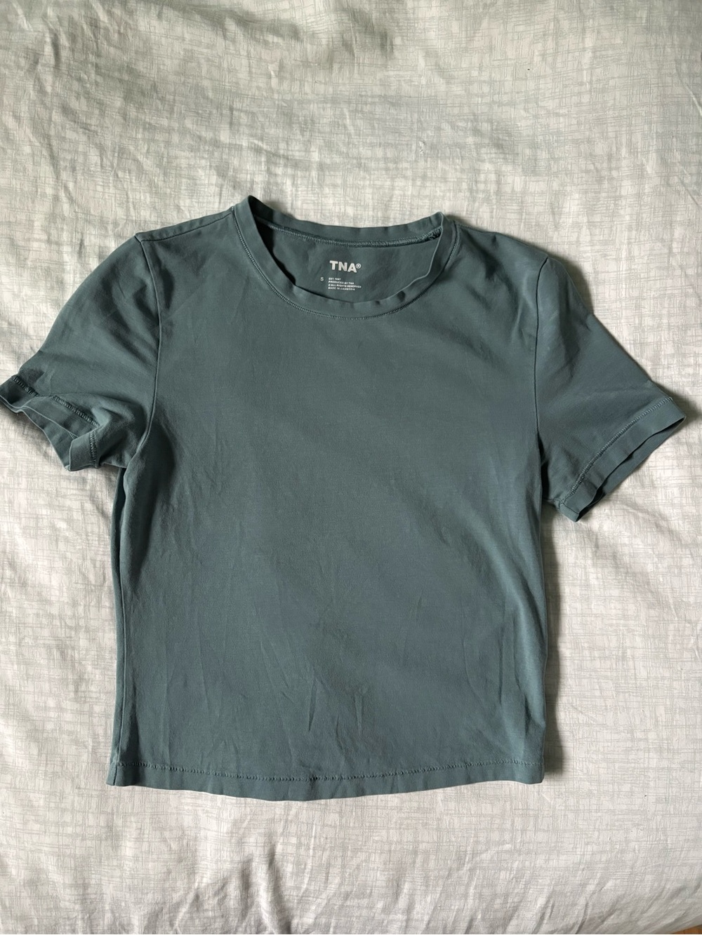 TNA tshirt size small
